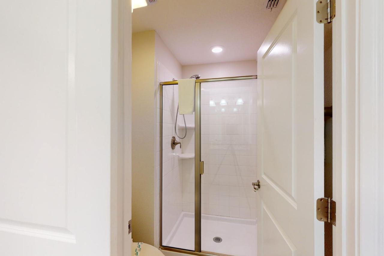 Lake View Townhouse Кисими Екстериор снимка